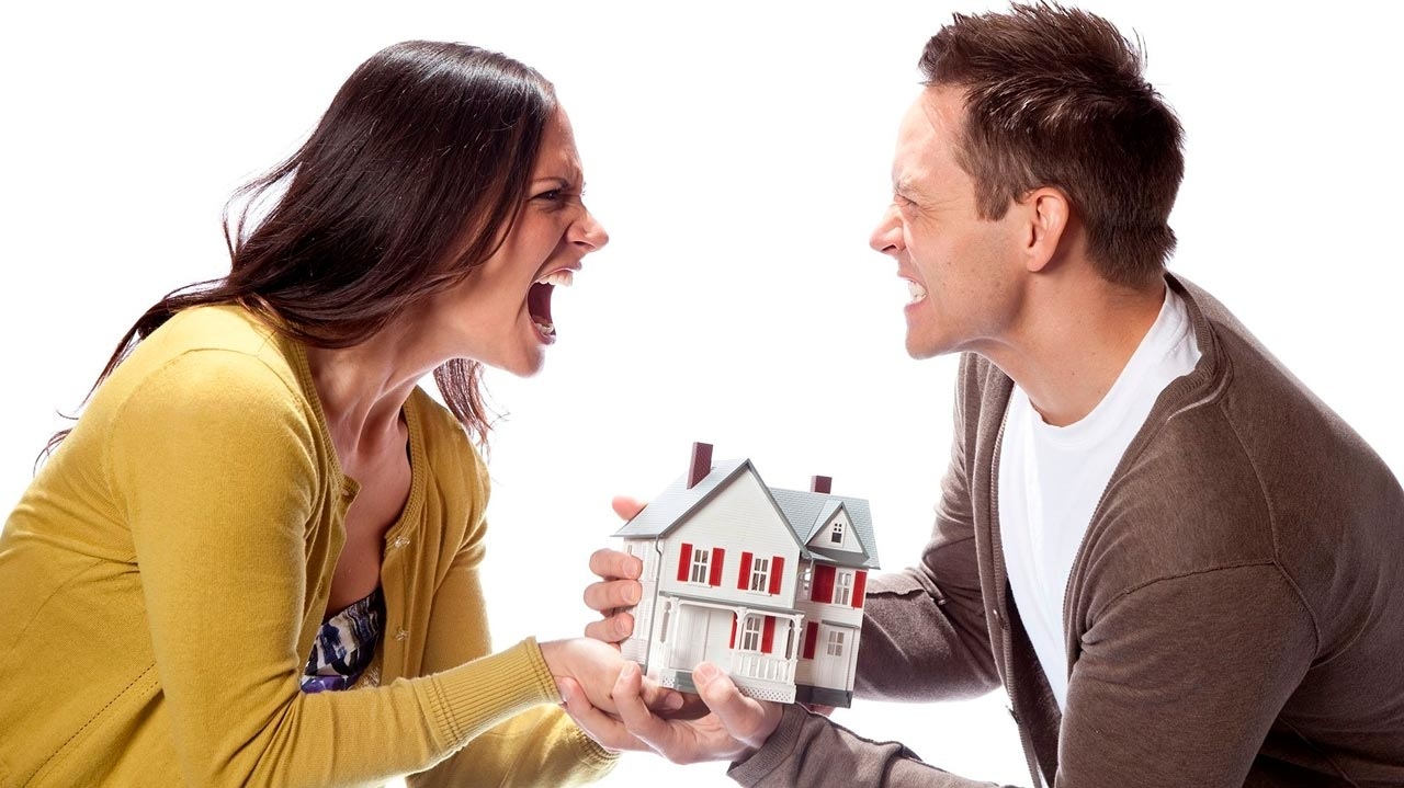 Как продать квартиру после развода, если между супругами возникли споры | Капитал-Выкуп